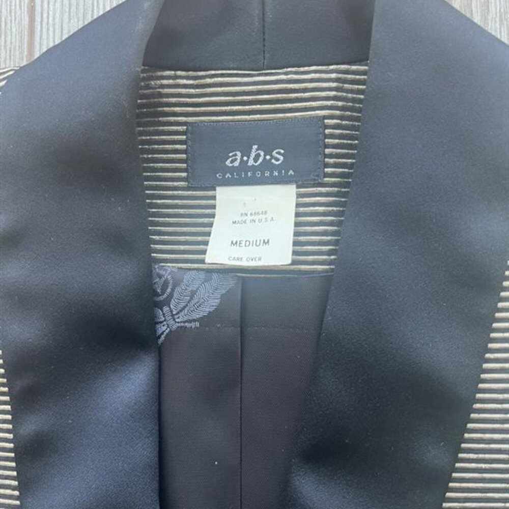 Vintage Coat - Picture 2 of 4